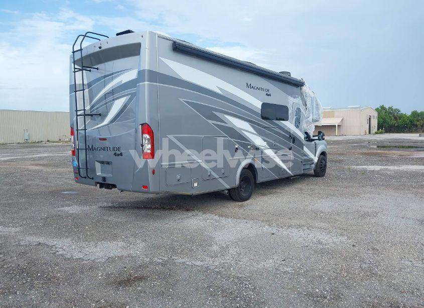 Photo 4 of 2025 Thor Magnitude 4X4 (VIN 1FDUF5HTXRDA00083)