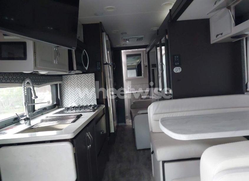 Photo 7 of 2025 Thor Magnitude 4X4 (VIN 1FDUF5HTXRDA00083)