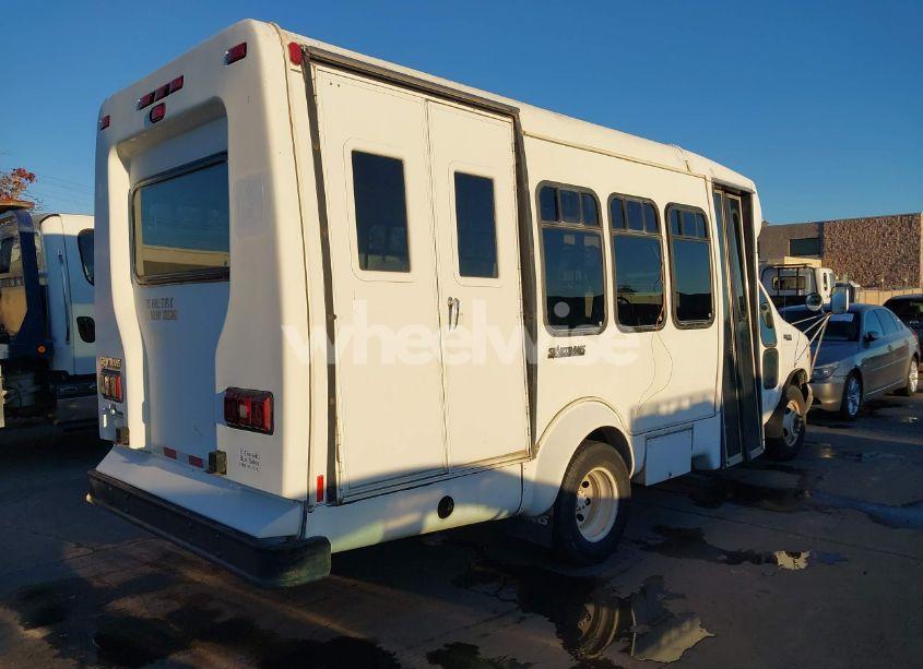 Photo 4 of 1999 Ford Econoline E350 SUPER DUTY CTWY V RV (VIN 1FDWE30SXXHB45827)