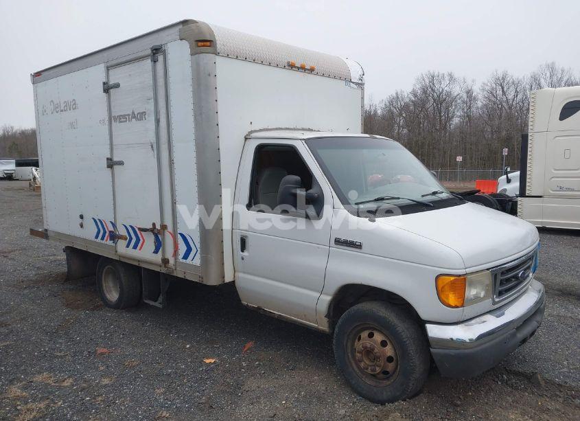 2006 Ford E-350 CUTAWAY (VIN 1FDWE35L26HB19934) main photo