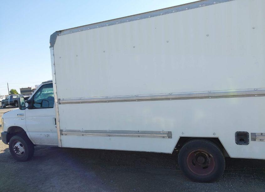Photo 14 of 2009 Ford E-350 CUTAWAY (VIN 1FDWE35L29DA36998)