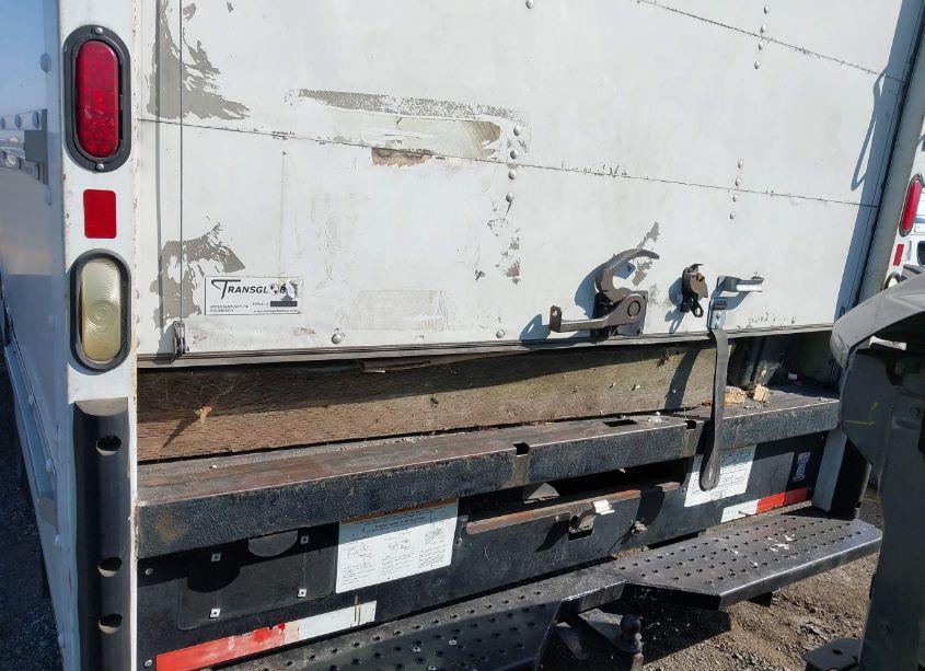 Photo 6 of 2009 Ford E-350 CUTAWAY (VIN 1FDWE35L29DA36998)