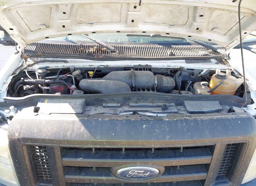 Photo 9 of 2009 Ford E-350 CUTAWAY (VIN 1FDWE35L29DA36998)