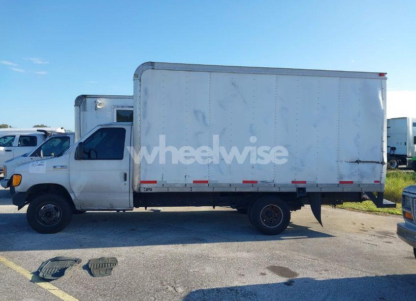 Photo 15 of 2006 Ford E-350 CUTAWAY (VIN 1FDWE35L66DA85620)