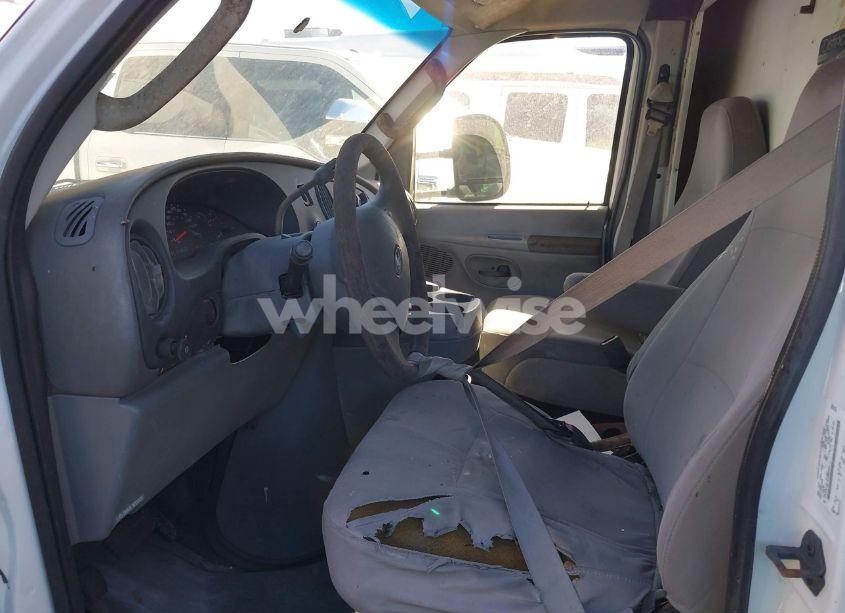 Photo 8 of 2006 Ford E-350 CUTAWAY (VIN 1FDWE35L76HB43064)