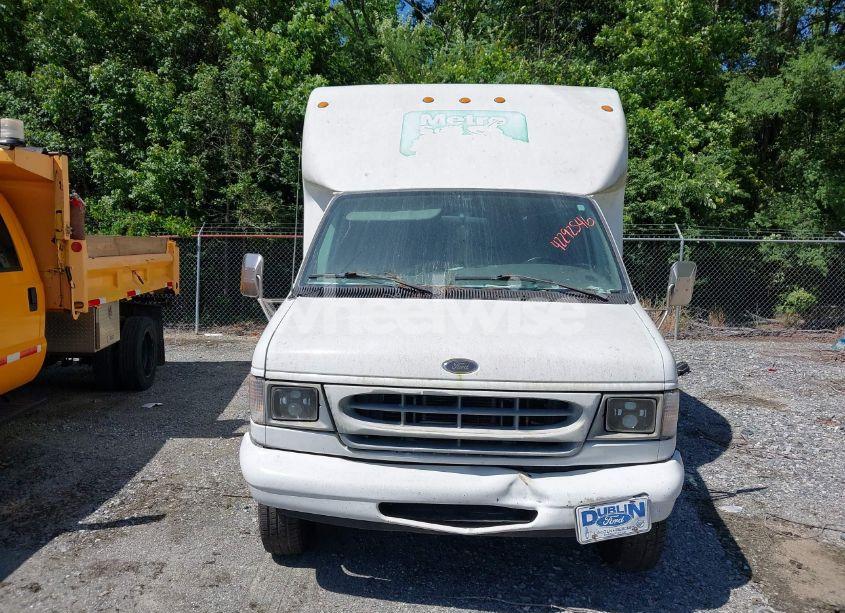 Photo 13 of 2000 Ford E-350 CUTAWAY STANDARD (VIN 1FDWE35L7YHB35839)