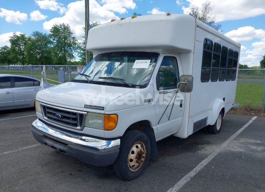 Photo 2 of 2006 Ford E-350 CUTAWAY (VIN 1FDWE35L86HA76801)