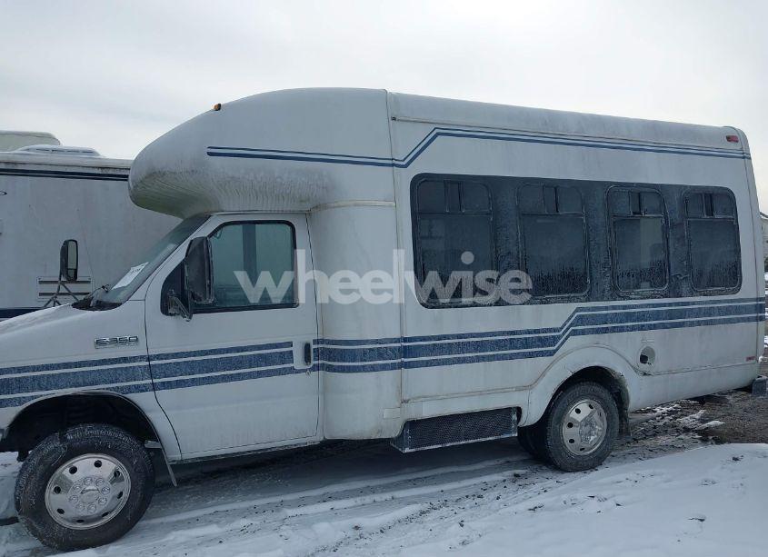 Photo 15 of 2006 Ford E-350 CUTAWAY (VIN 1FDWE35S46DA96493)