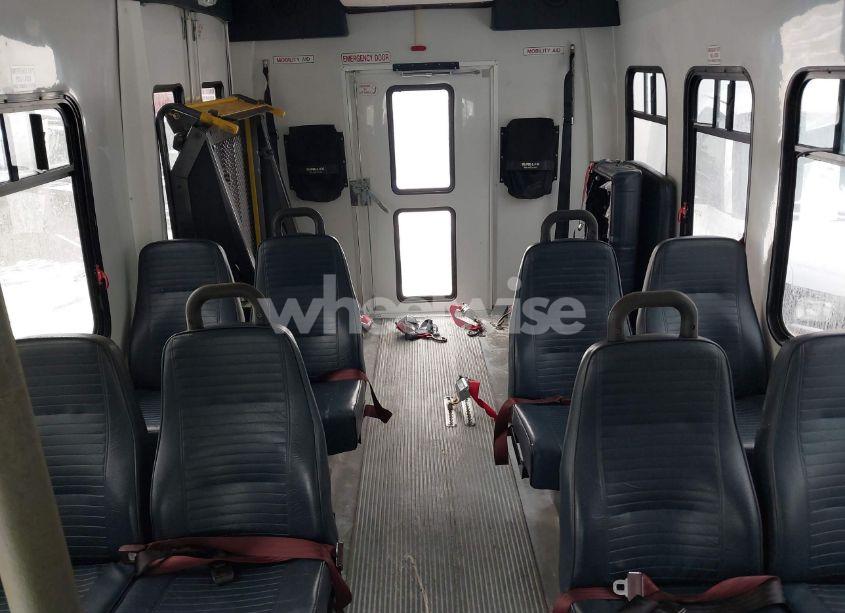 Photo 7 of 2006 Ford E-350 CUTAWAY (VIN 1FDWE35S46DA96493)