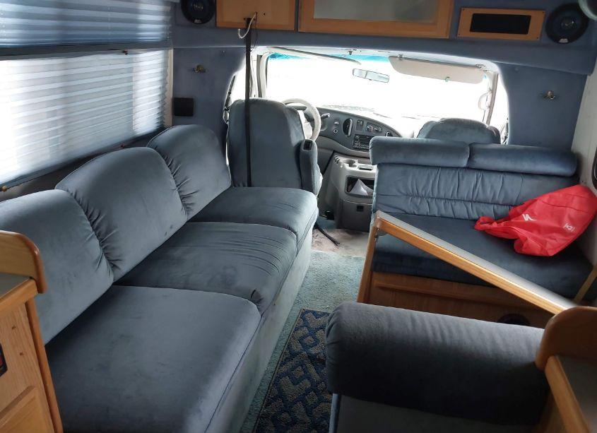 Photo 8 of 2002 Ford E-350 CUTAWAY (VIN 1FDWE35S82HB59551)