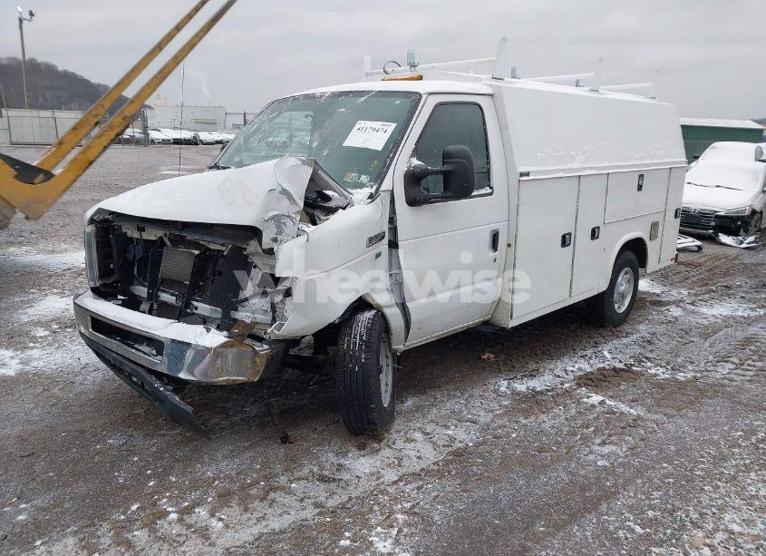 Photo 2 of 2019 Ford E-350 CUTAWAY (VIN 1FDWE3F60KDC01560)