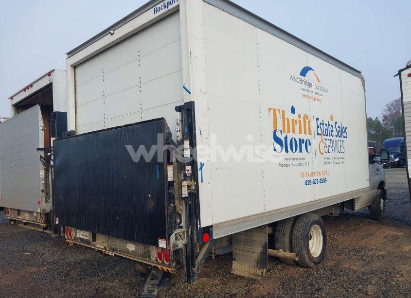 Photo 4 of 2019 Ford E-350 CUTAWAY (VIN 1FDWE3F62KDC02130)