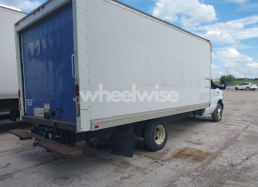 Photo 4 of 2017 Ford E-series N/A (VIN 1FDWE3F6XHDC43369)