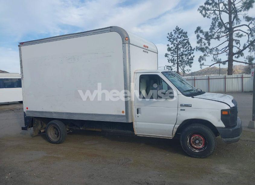Photo 13 of 2011 Ford E-350 CUTAWAY (VIN 1FDWE3FL3BDA00886)