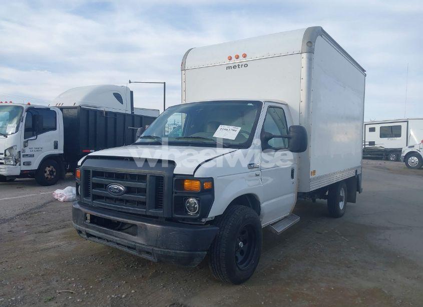 Photo 2 of 2011 Ford E-350 CUTAWAY (VIN 1FDWE3FL3BDA00886)