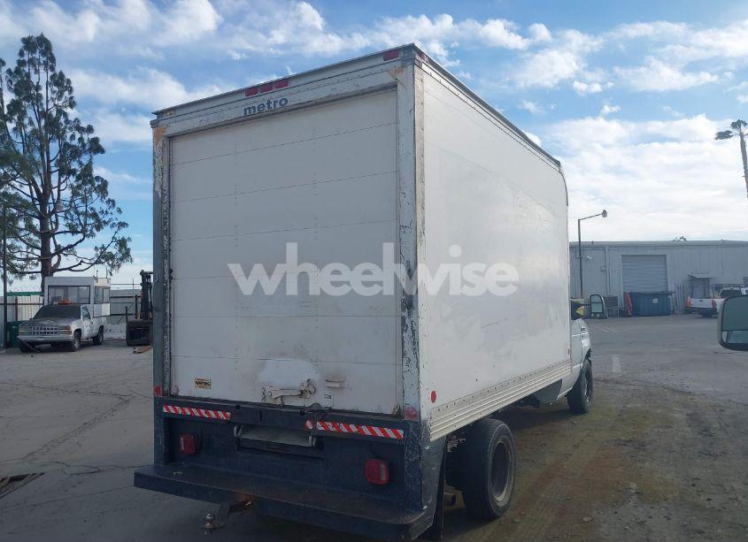 Photo 4 of 2011 Ford E-350 CUTAWAY (VIN 1FDWE3FL3BDA00886)