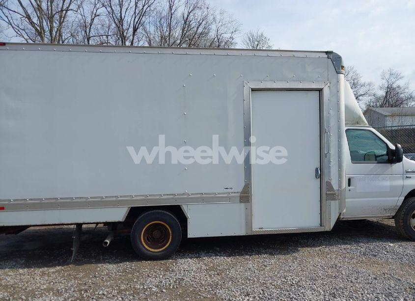 Photo 13 of 2015 Ford E-350 CUTAWAY (VIN 1FDWE3FL7FDA25036)