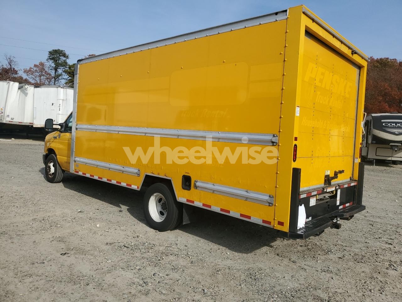 Photo 2 of 2023 FORD ECONOLINE - Box Truck N/A (VIN 1FDWE3FN2PDD17826)