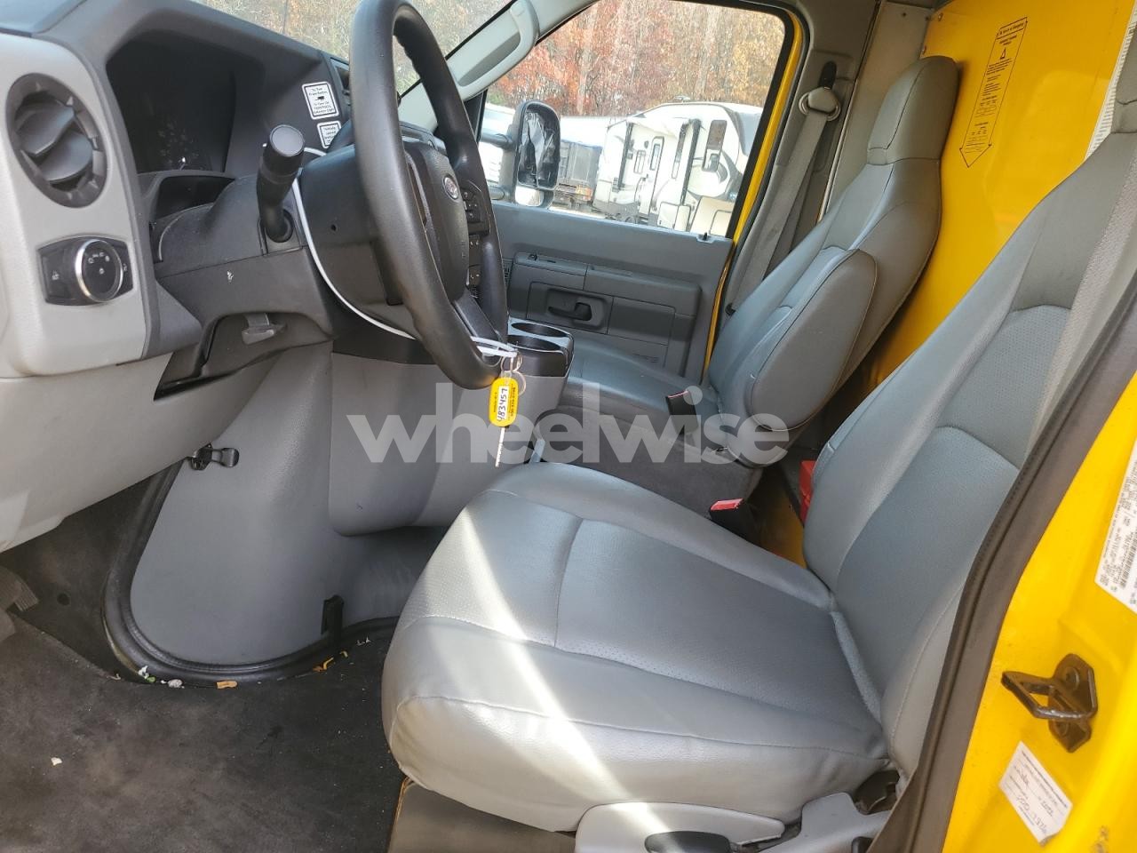 Photo 7 of 2023 FORD ECONOLINE - Box Truck N/A (VIN 1FDWE3FN2PDD17826)