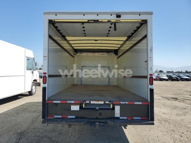 Photo 3 of 2022 FORD ECONOLINE - EXPEDITOR TRUCK (VIN 1FDWE3FN8NDC08879)