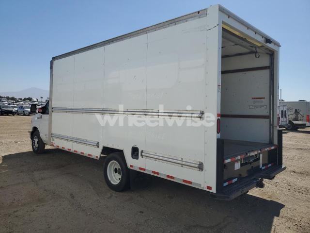 Photo 5 of 2022 FORD ECONOLINE - EXPEDITOR TRUCK (VIN 1FDWE3FN8NDC08879)