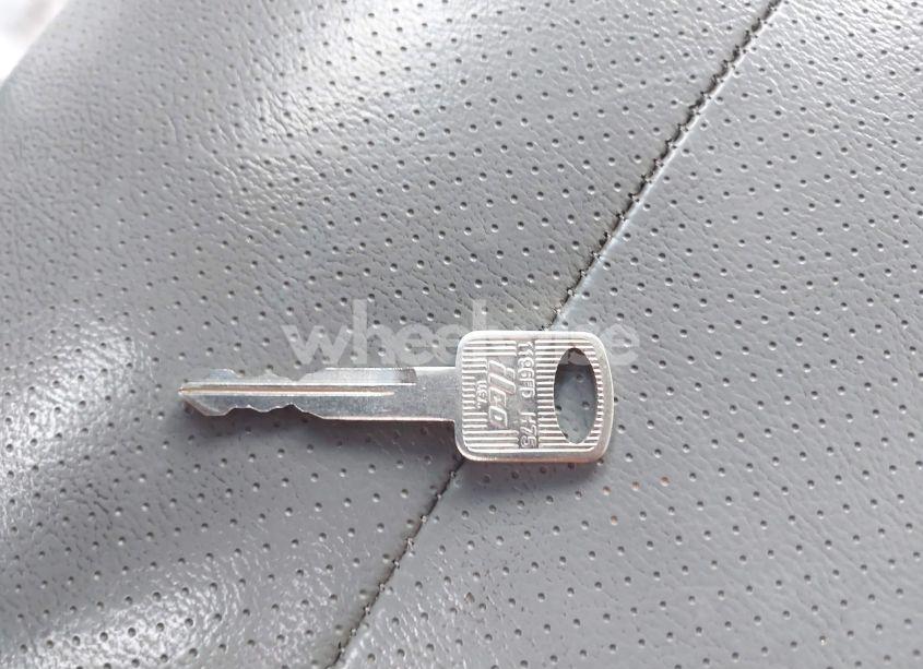 Photo 10 of 2012 Ford E-350 CUTAWAY (VIN 1FDWE3FS5CDA53985)