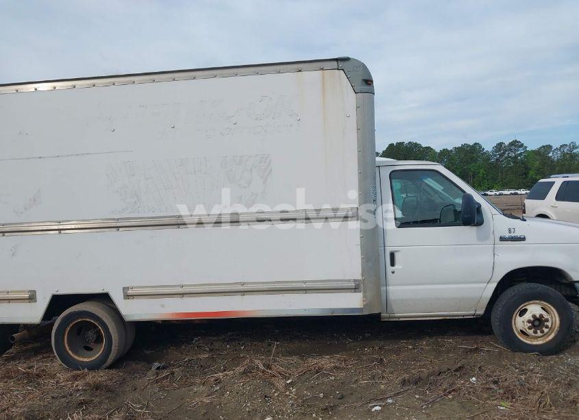 Photo 13 of 2012 Ford E-350 CUTAWAY (VIN 1FDWE3FS5CDA53985)