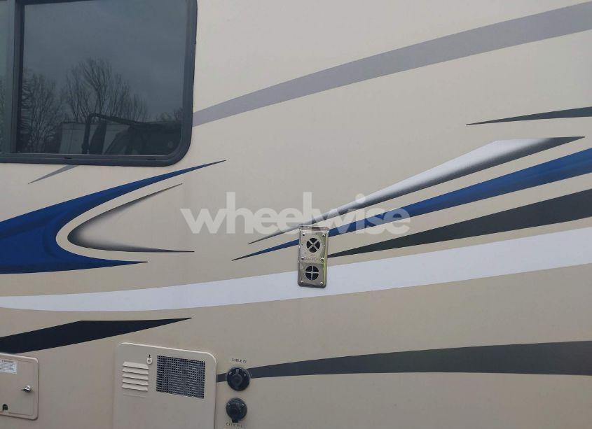 Photo 15 of 2019 Winnebago Spirit (VIN 1FDWE3FS7KDC56987)