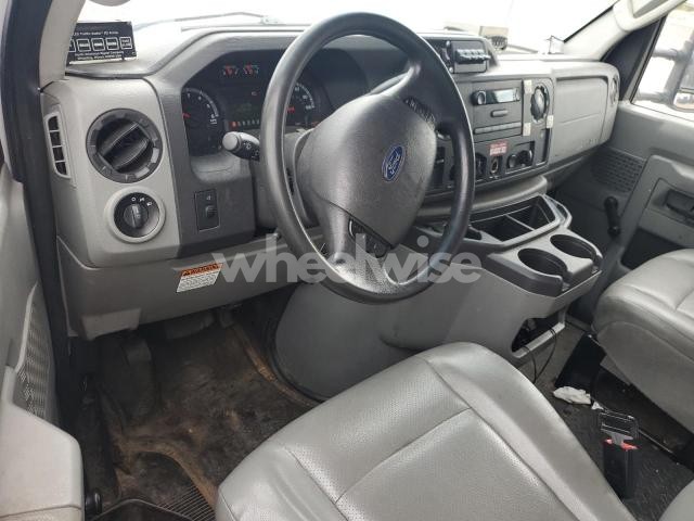 2018 FORD ECONOLINE E350 SUPER DUTY CUTAWAY VAN (VIN 1FDWE3FSXJDC41916) main photo