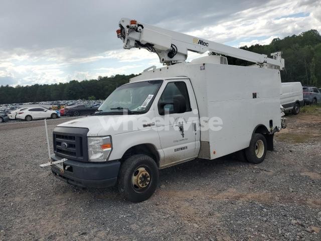 Photo 5 of 2018 FORD ECONOLINE E350 SUPER DUTY CUTAWAY VAN (VIN 1FDWE3FSXJDC41916)