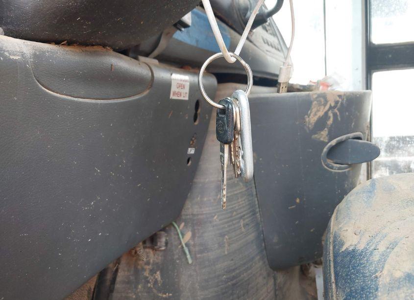 Photo 11 of 2003 Ford E-450 CUTAWAY STANDARD (VIN 1FDWE45F13HB65735)