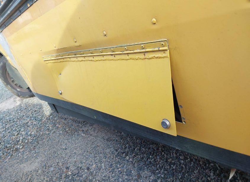 Photo 14 of 2003 Ford E-450 CUTAWAY STANDARD (VIN 1FDWE45F13HB65735)