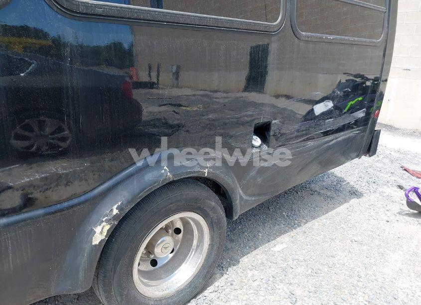 Photo 13 of 2003 Ford E-450 CUTAWAY STANDARD (VIN 1FDWE45F83HB39116)