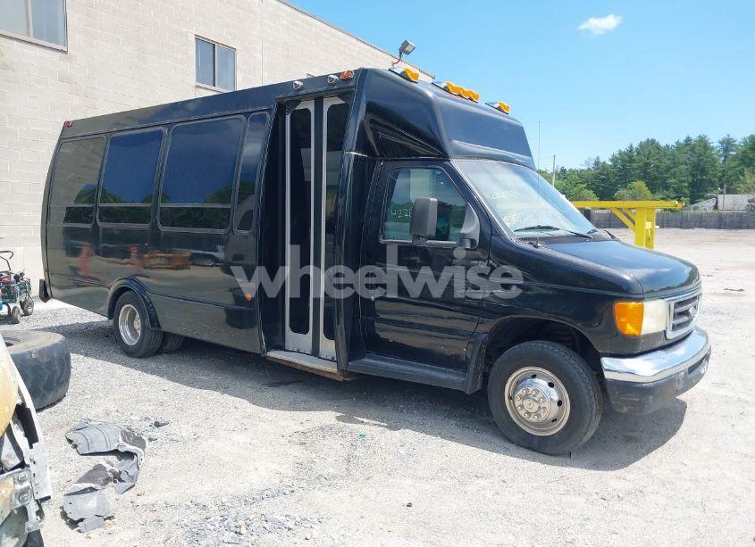 Photo 16 of 2003 Ford E-450 CUTAWAY STANDARD (VIN 1FDWE45F83HB39116)