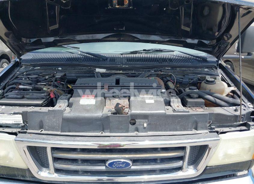 Photo 9 of 2003 Ford E-450 CUTAWAY STANDARD (VIN 1FDWE45F83HB39116)