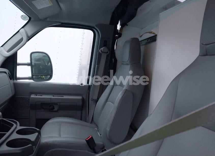 Photo 7 of 2023 Ford E-450 CUTAWAY (VIN 1FDWE4FK1PDD26514)