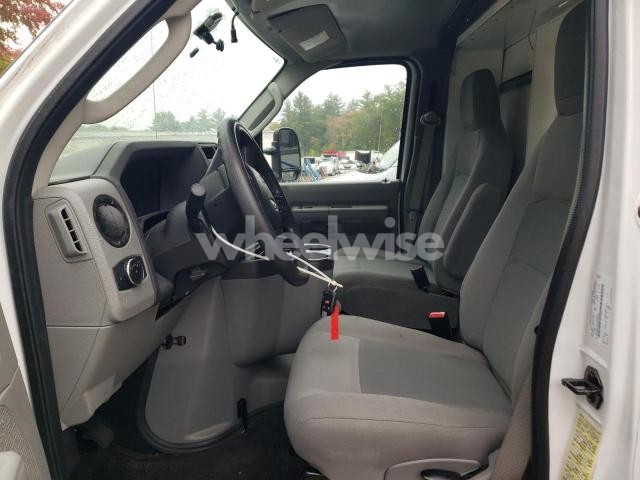 Photo 13 of 2022 FORD ECONOLINE E450 SUPER DUTY CUTAWAY VAN (VIN 1FDWE4FK9NDC07185)