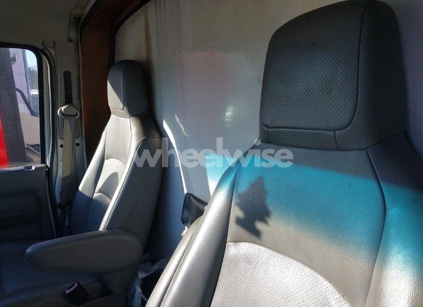 Photo 6 of 2014 Ford Econoline E450 SUPER DUTY CUTWY VAN (VIN 1FDWE4FLXEDA51344)