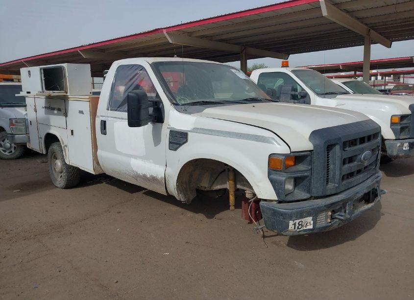 2008 Ford F-350 XL/XLT (VIN 1FDWF315X8EA79112) main photo