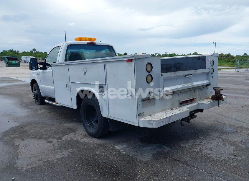 Photo 3 of 2006 Ford F-350 CHASSIS XL/XLT (VIN 1FDWF365X6ED01654)