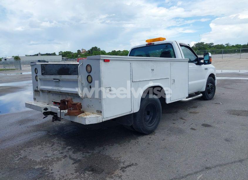 Photo 4 of 2006 Ford F-350 CHASSIS XL/XLT (VIN 1FDWF365X6ED01654)
