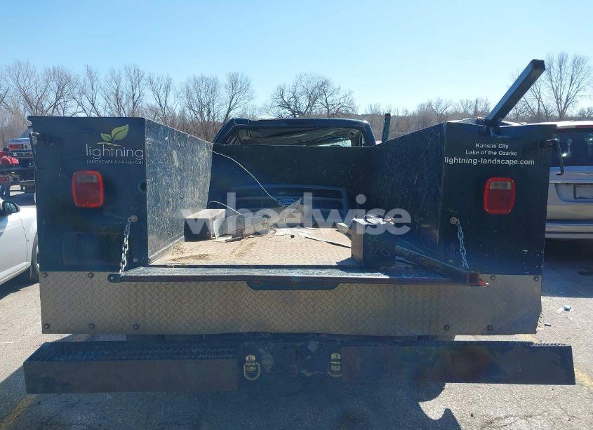 Photo 17 of 1999 Ford F-350 LARIAT/XL/XLT (VIN 1FDWF36L8XEC82375)