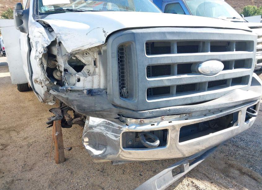 Photo 11 of 2007 Ford F-350 CHASSIS XL/XLT (VIN 1FDWF36P17EA96258)