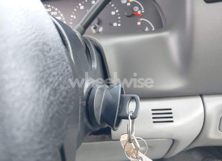 Photo 10 of 2004 Ford F-350 N/A (VIN 1FDWF36S94EA55781)