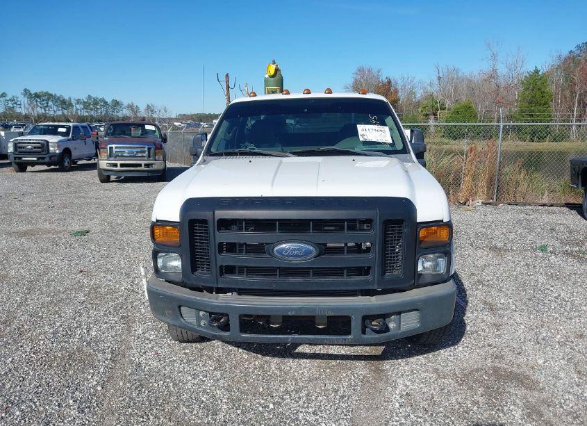 Photo 12 of 2009 Ford F-350 CHASSIS XL/XLT (VIN 1FDWF36Y09EA59004)