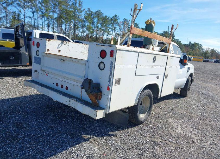 Photo 4 of 2009 Ford F-350 CHASSIS XL/XLT (VIN 1FDWF36Y09EA59004)