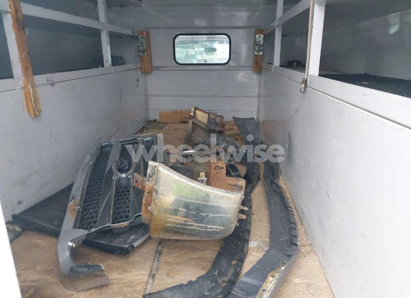 Photo 12 of 2005 Ford F-350 XL/XLT (VIN 1FDWF37P65EB71869)