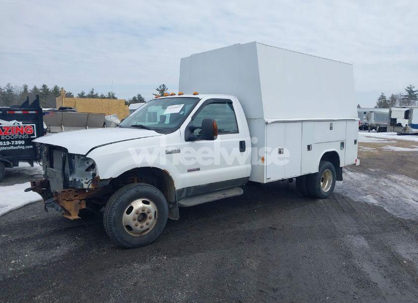 Photo 2 of 2005 Ford F-350 XL/XLT (VIN 1FDWF37P65EB71869)