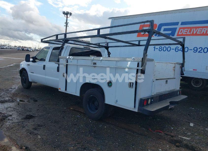 Photo 3 of 2001 Ford F-350 LARIAT/XL/XLT (VIN 1FDWW36FX1EA45890)