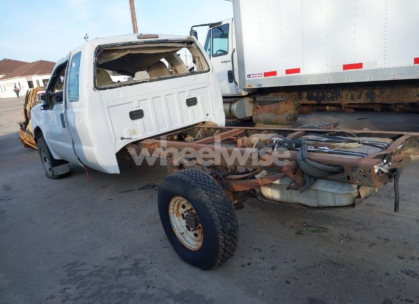 Photo 3 of 2009 Ford F-350 CHASSIS LARIAT/XL/XLT (VIN 1FDWX35R99EA43360)